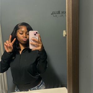 Meet your Posher, Ladeja